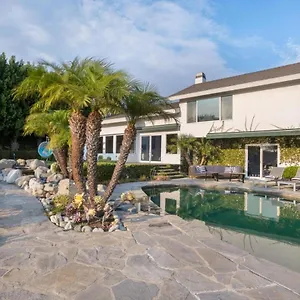 Bel Air Stradella Villa