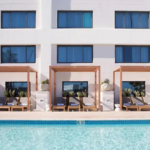 Hilton Отель 3*
