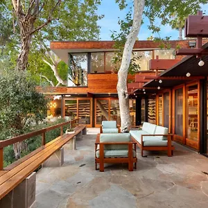 Hollywood Hills Midcentury Treehouse Villa *
