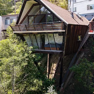 Iconic Gesner Boat House Wview Of Hollywood Sign Holiday home Los Angeles