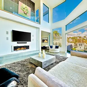 Hollywood Hills Modern Sanctuary-jaw Dropping View Los Angeles