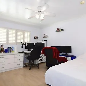 Collinswood With Private Bathroom In Shared *
