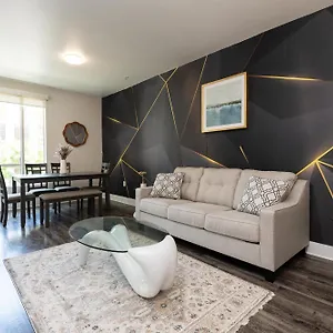 Apartment Two Bedroom By The Hollywood Walk Of Fame! *