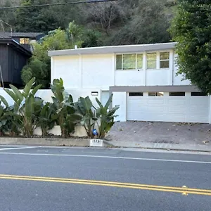 Beverly Hills, Ideal Location 3bd House With Heated Pool
