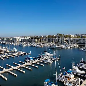 Stunning 2bedrooms In Marina With Pool & Gym *