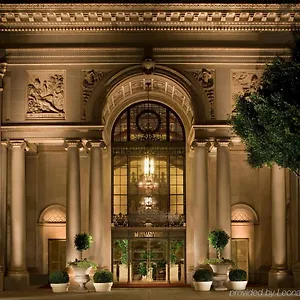The Biltmore Angeles Otel 4*