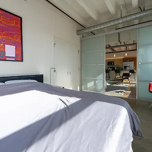 Apartment Stunning Downtown La 2 Bedroom/ 2 Bathroom Loft With Private Balcony. *