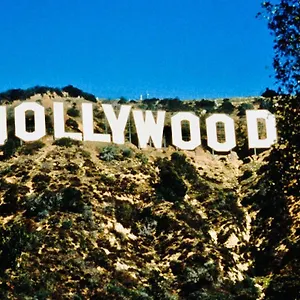 Отель Hollywood Luxury & Free Parking 5*