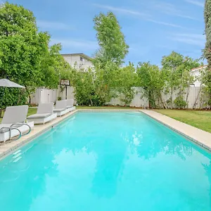 Exquisite Oasis Near Universal With Large Pool