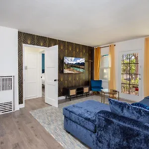 Apartment Prime Location And Luxury Living W/ Hot Tub *