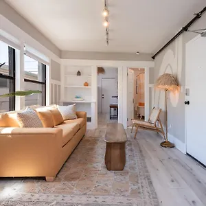 Venice One Bedroom With Modern Comfort