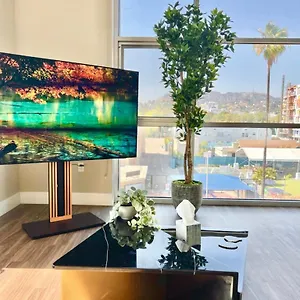 Hollywood Sign View 2 Bed 2 Bath Premium Corner Los Angeles