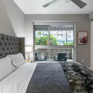Sleek & Stylish Brand-new Luxury In West Hollywood Apartment Los Angeles