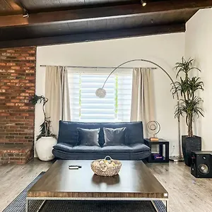Casa vacanze Bright 2-br Near Lax With Shared Yard - Sh2-lad *
