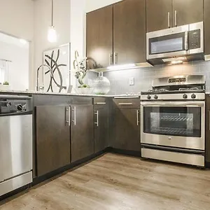 Spacious Large 2 Bed In Woodland Hills Ca Apartment *