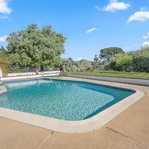 Wexford Hills Poolside Haven Backyard Bbq *