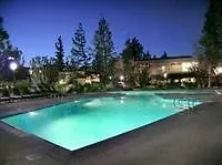 Oakwood Eaves At Woodland Hills Apartment Los Angeles