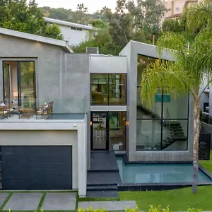 Apartment Coldwater Canyon Los Angeles