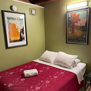 Private In La With Free Wifi And Tv With Shared Kitchen Habitación en casa particular *