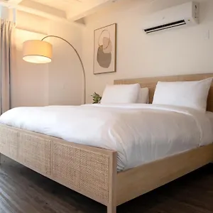 호텔 Hollywood Hills 3*