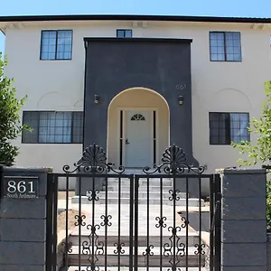 8th And Ardmore Hostel